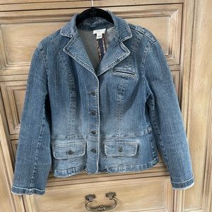 Ann Taylor Loft peplum style jean jacket, size 8. Excellent used condition.